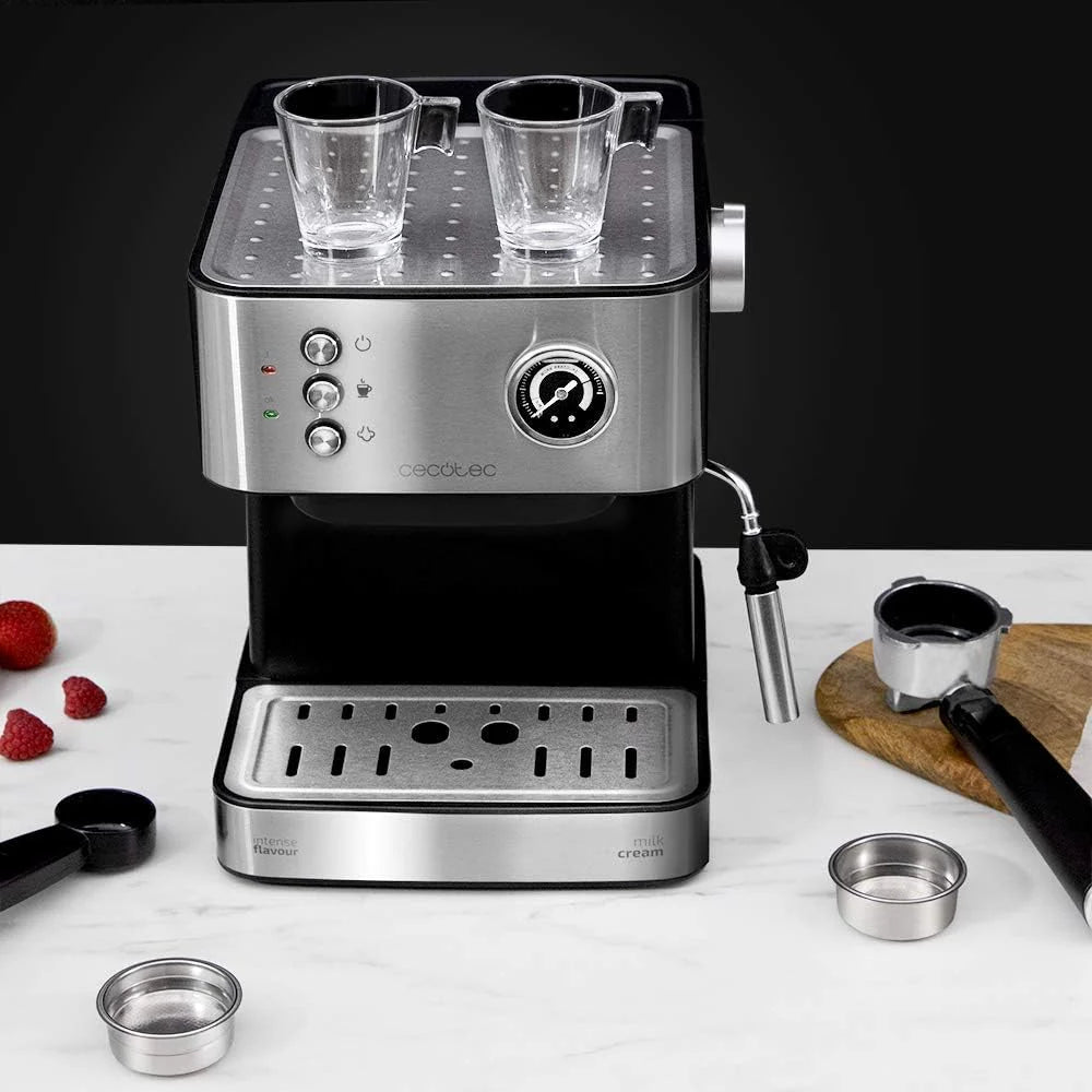 Cecotec Ekspres do kawy z podwójnym wyjściem Power Espresso 20 Barista Cream. 1550 W, 20 prętów, zbiornik na ziarna kawy 250g, młynek z 30 poziomami mielenia, termoblok, zbiornik na wodę 2.5 L