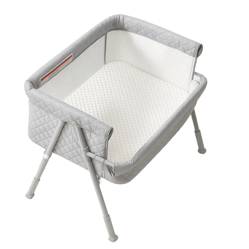 2-in-1 Baby Bassinet with  Auto-Lock Wheels, and Breathable Mesh