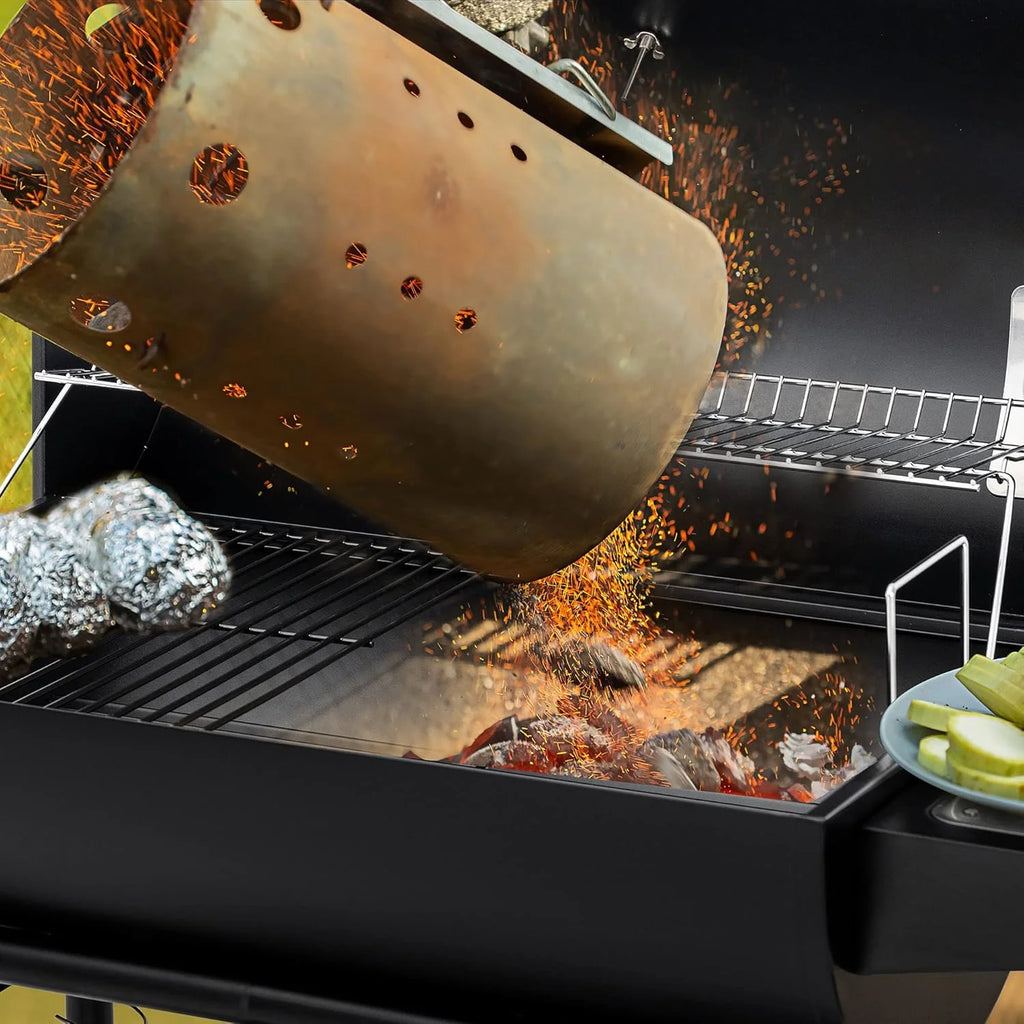 2026 Royal Gourmet CC1830 30-calowy grill węglowy ze stolikiem bocznym, grill zewnętrzny o powierzchni do gotowania 627 cali kwadratowych do ogrodu, na patio i na imprezy, czarny