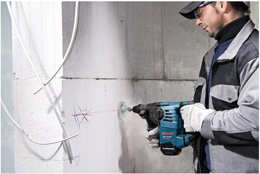 Bosch Professional: młot udarowo-obrotowy GBH 3-28 DFR (800 W, nominalna prędkość obrotowa 0 – 900 min-1, wymienny uchwyt SDS plus, ogranicznik głębokości 210 mm, walizka)