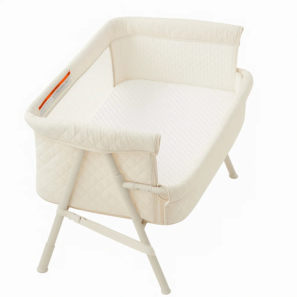2-in-1 Baby Bassinet with  Auto-Lock Wheels, and Breathable Mesh