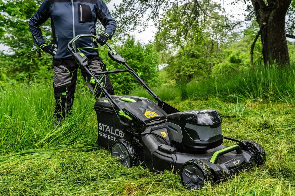 STALCO LMP60-51BLSP akumulatorowa kosiarka 60 V z napędem na koła, silnik bezszczotkowy, szerokość cięcia 51 cm, funkcja 4 w 1, stalowa obudowa, korpus bez akumulatora