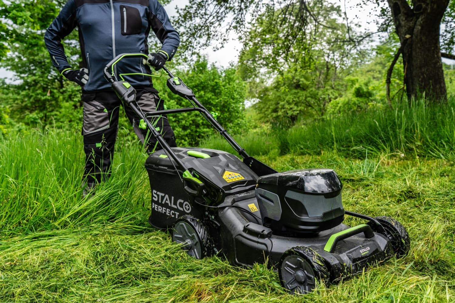 STALCO LMP60-51BLSP akumulatorowa kosiarka 60 V z napędem na koła, silnik bezszczotkowy, szerokość cięcia 51 cm, funkcja 4 w 1, stalowa obudowa, korpus bez akumulatora
