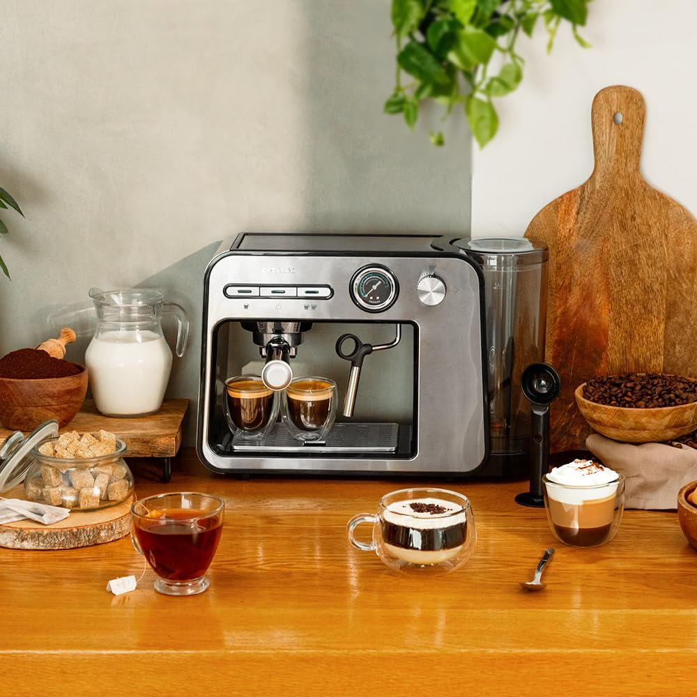 Cecotec Ekspres do kawy z podwójnym wyjściem Power Espresso 20 Barista Cream. 1550 W, 20 prętów, zbiornik na ziarna kawy 250g, młynek z 30 poziomami mielenia, termoblok, zbiornik na wodę 2.5 L