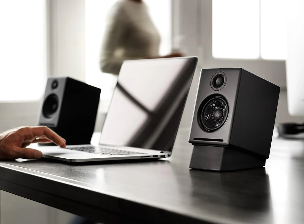Głośniki komputerowe Audioengine A2 Bluetooth — bezprzewodowy system głośników komputerowych o mocy 60 W