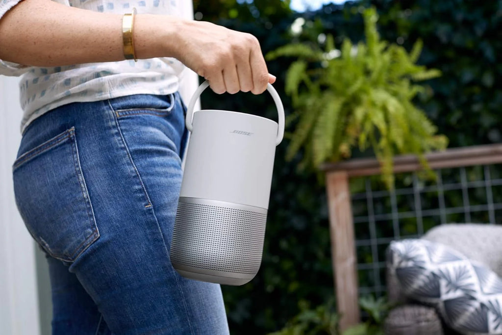 Bose 829393-2100 Głośnik Bluetooth, Czarny, 10.4 x 11.9 x 19.15 cm