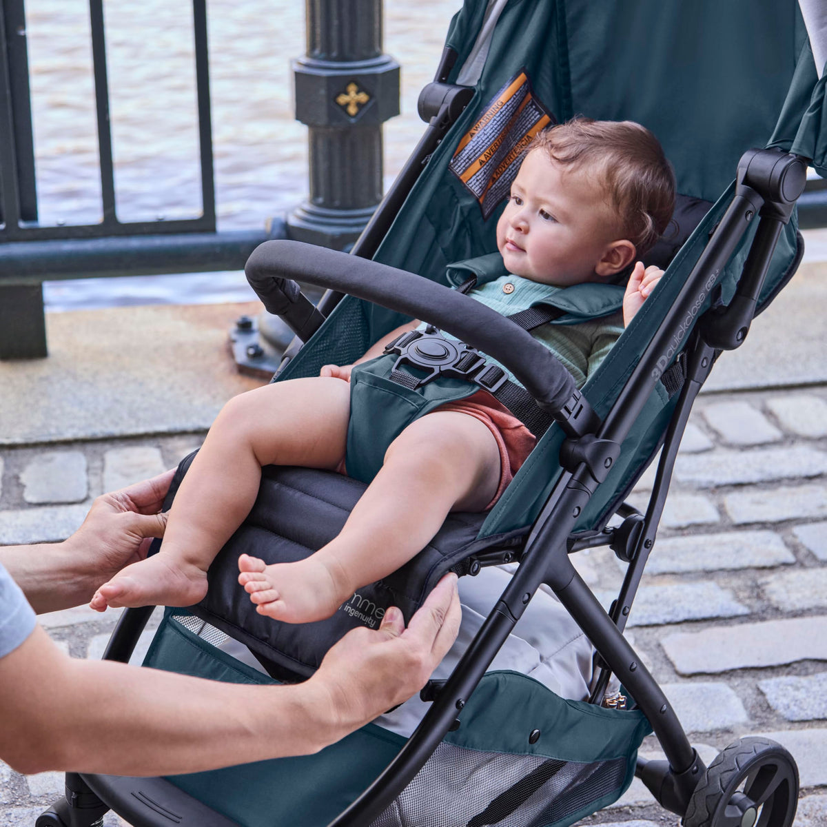 Ingenuity 3Dquickclose CS+ Compact Fold Stroller â Lightweight Stroller with Oversized Canopy, Extra-Large Storage and Compact Fold, Gray
