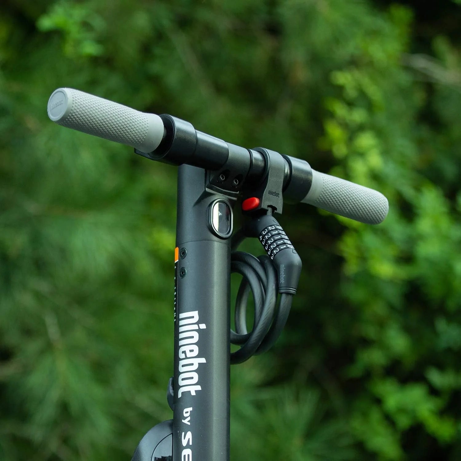 Segway-Ninebot hulajnoga elektryczna dla osób dojeżdżających do pracy z dopuszczeniem do ruchu drogowego