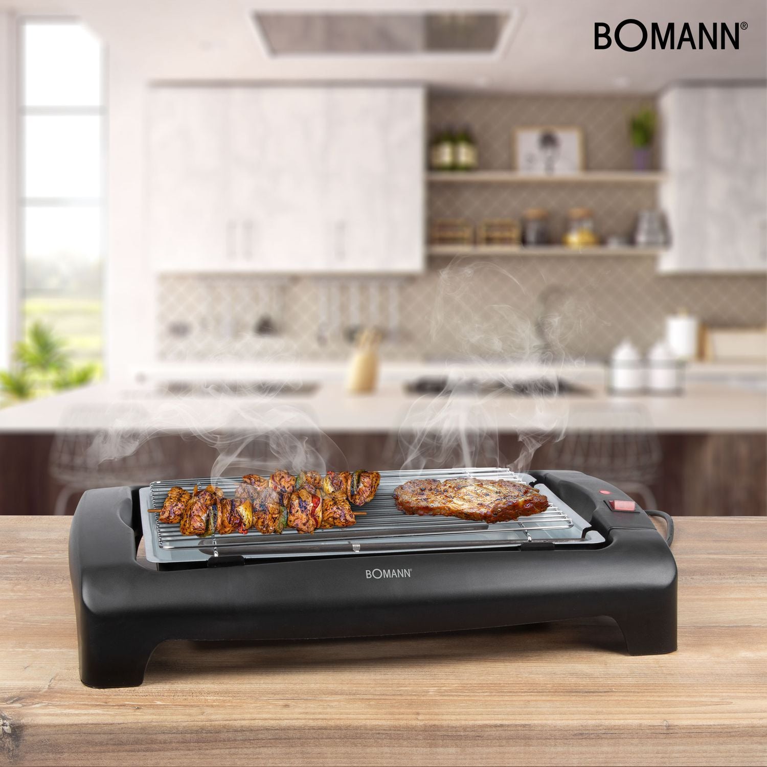 Bomann Bq 1240 - Grill elektryczny z chromowanym rusztem 35,5 x 24,5 cm, 2000 W, czarny