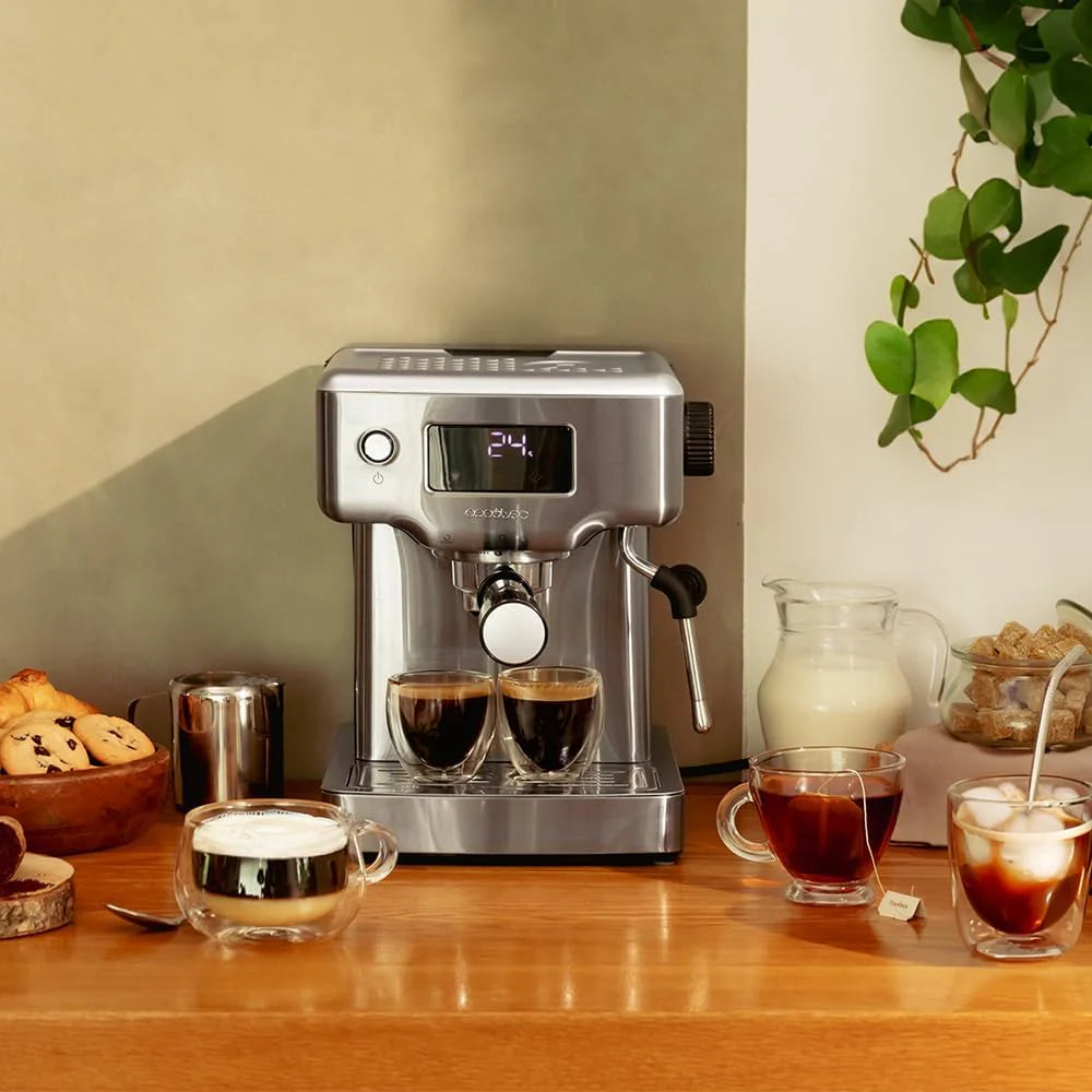 Cecotec Ekspres do kawy z podwójnym wyjściem Power Espresso 20 Barista Cream. 1550 W, 20 prętów, zbiornik na ziarna kawy 250g, młynek z 30 poziomami mielenia, termoblok, zbiornik na wodę 2.5 L