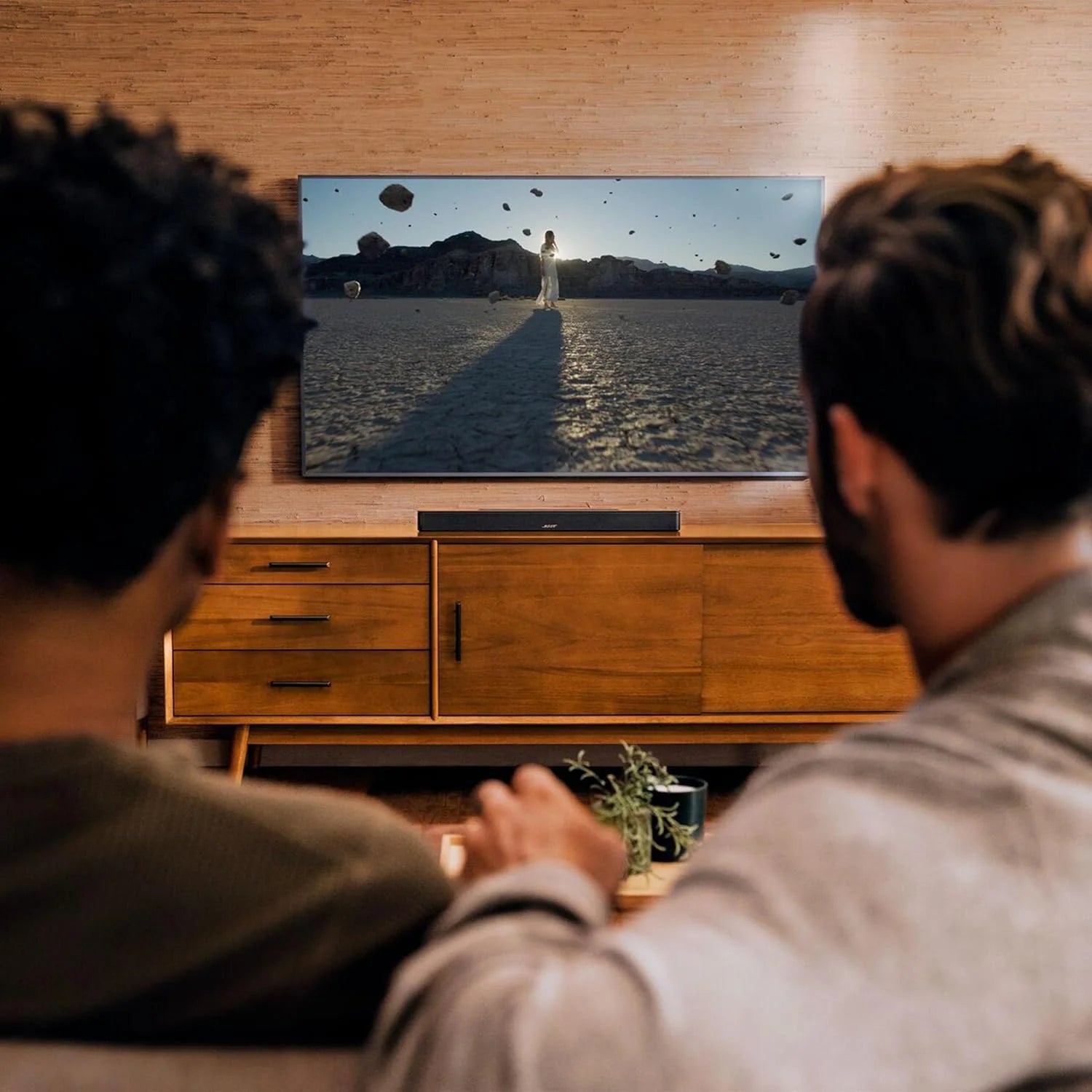 Bose Inteligentna listwa głośnikowa z Dolby Atmos, listwa głośnikowa Bluetooth sterowana głosem z wbudowanym asystentem Amazon Alexa oraz obsługą platformy Works With Google Assistant, Czarna