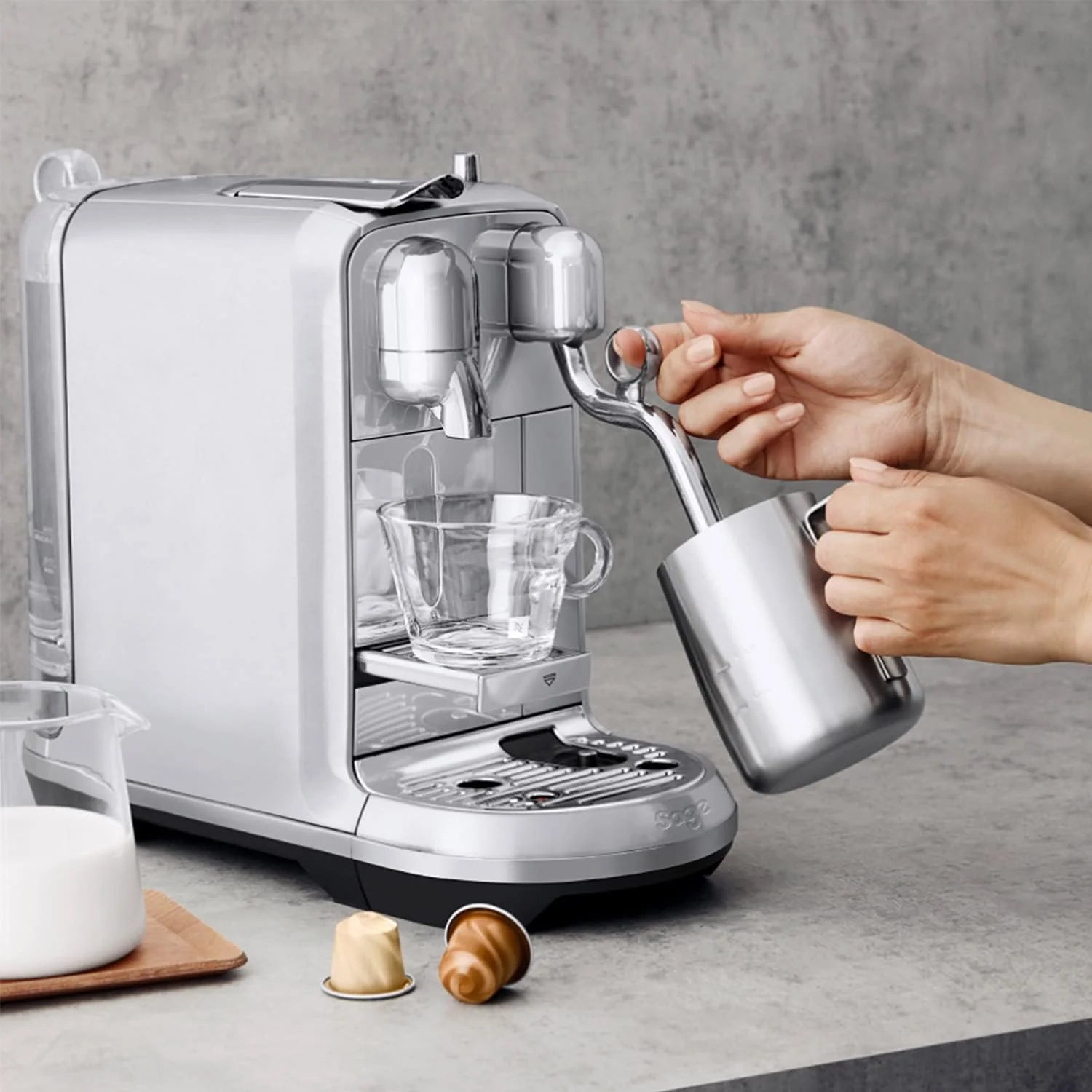 Sage Appliances NESPRESSO SNE800 the Creatista Plus firmy Sage, szczotkowana stal nierdzewna