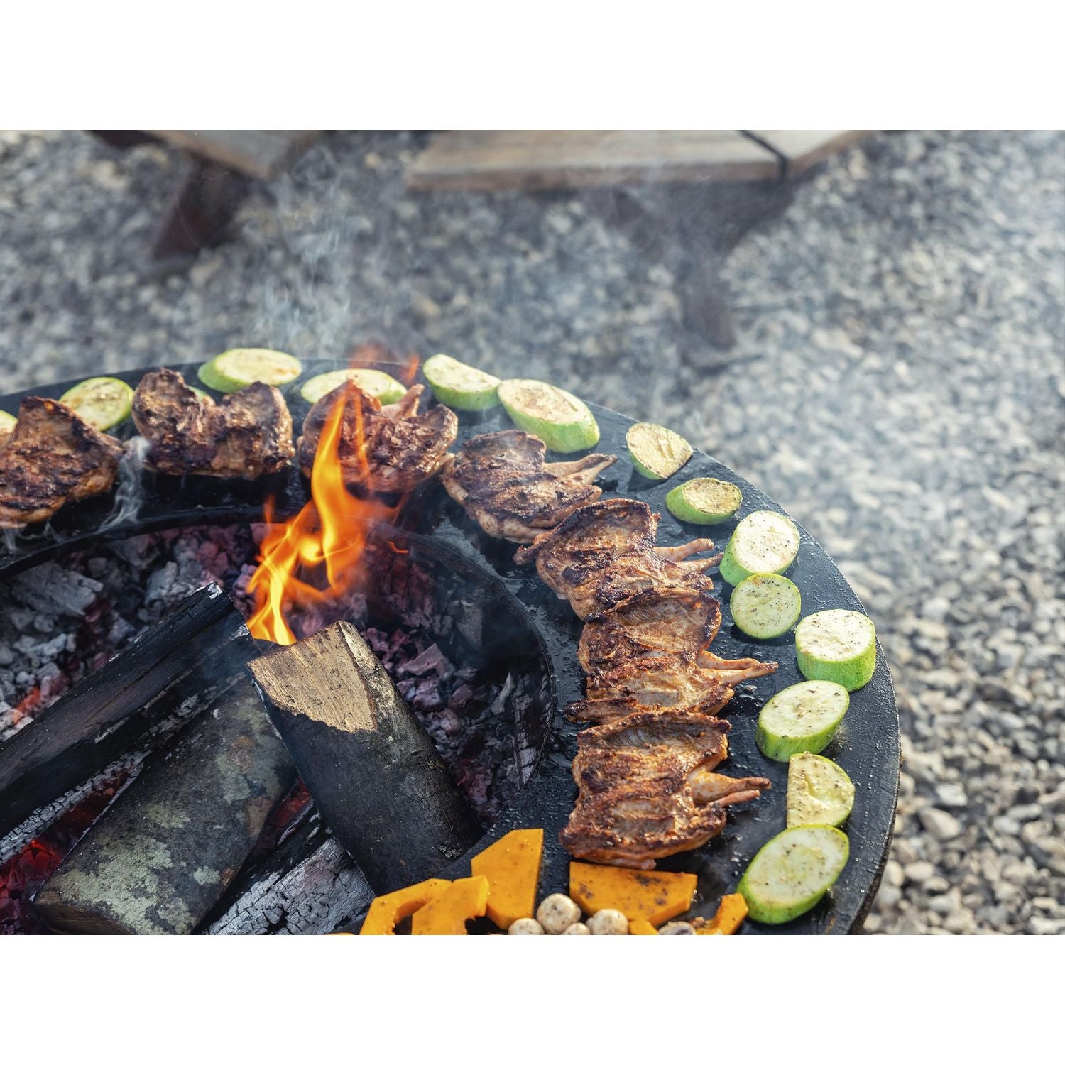 Grill ze stali Corten z płytą grillową o średnicy 60 cm