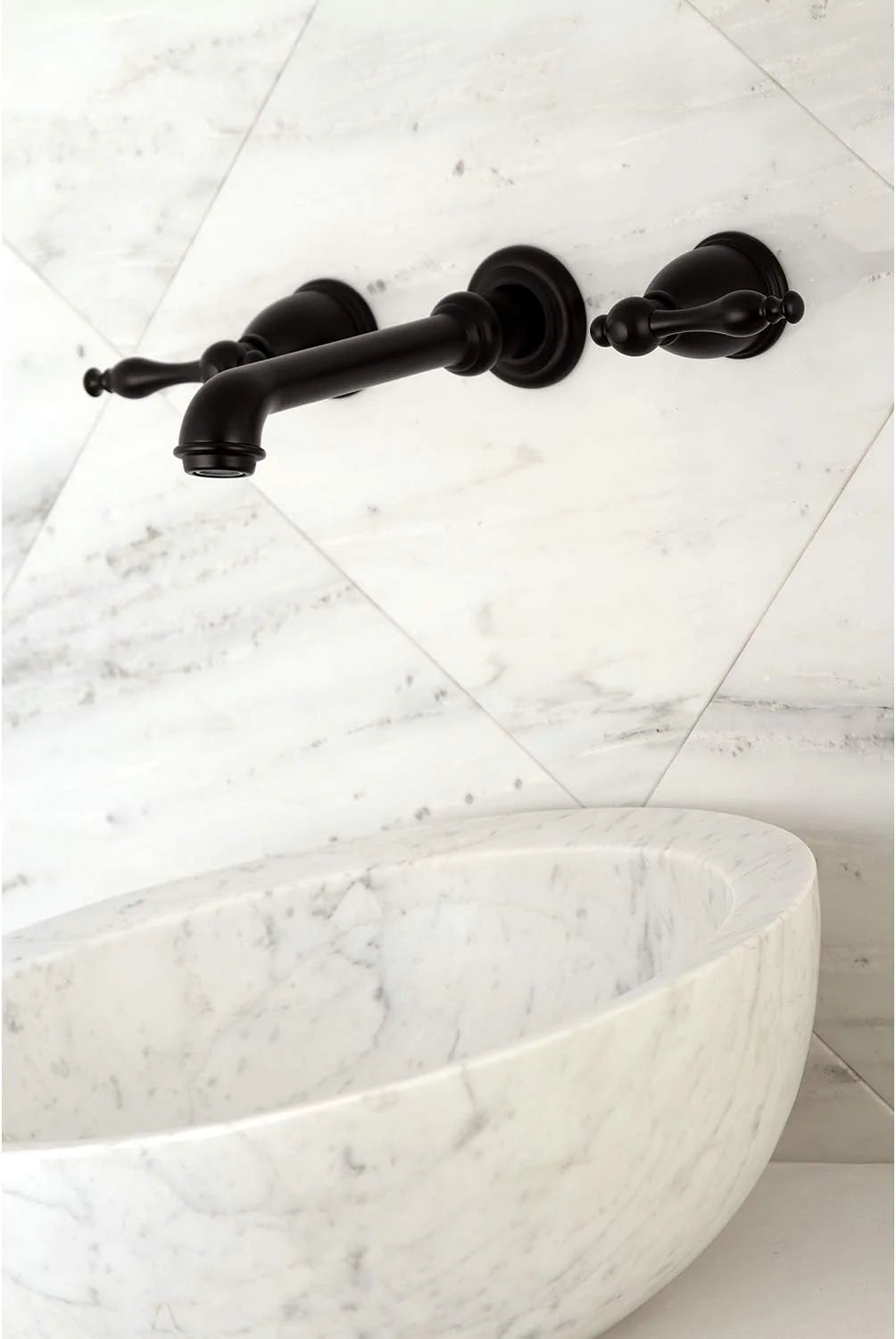 Kingston Brass KS7120NL Naples 20 cm centralny uchwyt ścienny bateria łazienkowa, matowa czerń
