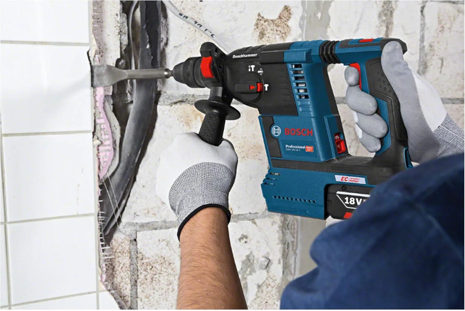 Bosch Professional system 18V: akumulatorowy młot udarowo-obrotowy GBH 18V-26 (uchwyt SDS plus, ogranicznik głebokości)