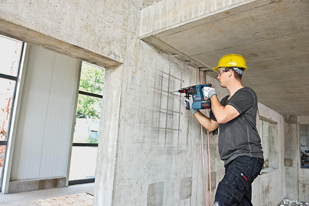 Bosch Professional system 18V: akumulatorowy młot udarowo-obrotowy GBH 18V-26 (uchwyt SDS plus, ogranicznik głebokości)