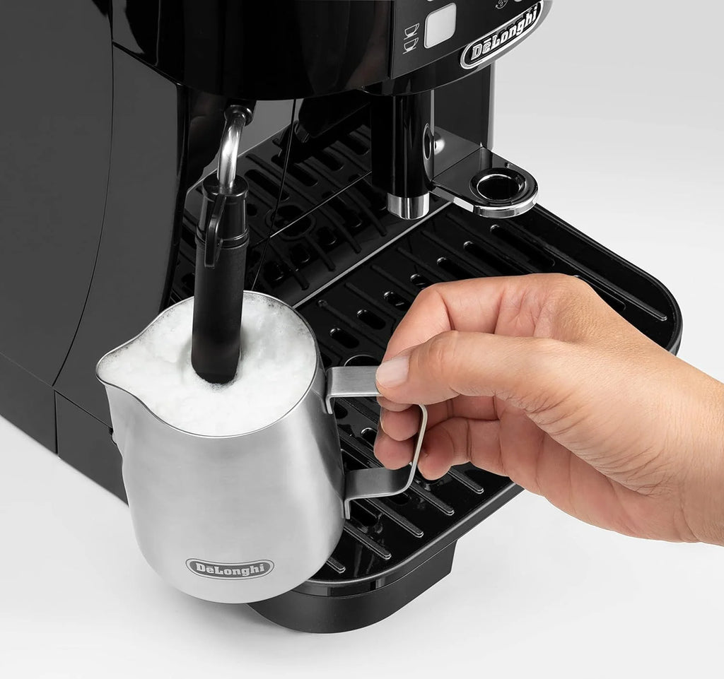 De'Longhi Magnifica S Ekspres do Kawy, Czarny, 1450W 240V