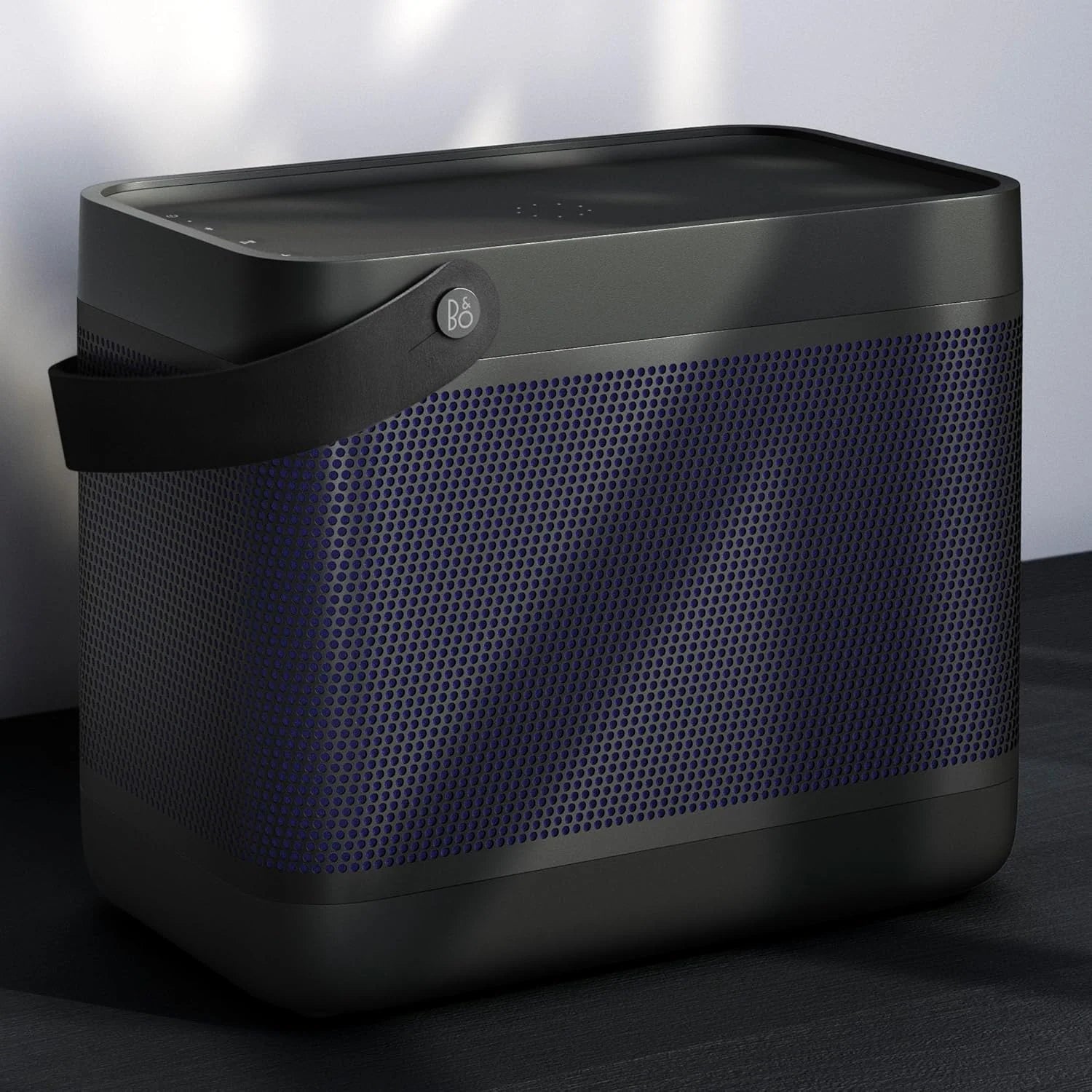 Bang & Olufsen Beolit 20 Przenośny głośnik z bluetooth, z ładowaniem bezprzewodowym, głośny dźwięk 360 stopni, głośnik do domu i na zewnątrz, ładowarka Qi do telefonu - Grey Mist