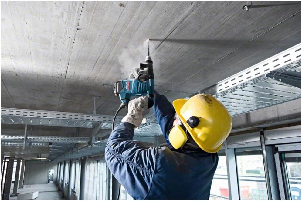 Bosch Professional: młot udarowo-obrotowy GBH 3-28 DFR (800 W, nominalna prędkość obrotowa 0 – 900 min-1, wymienny uchwyt SDS plus, ogranicznik głębokości 210 mm, walizka)