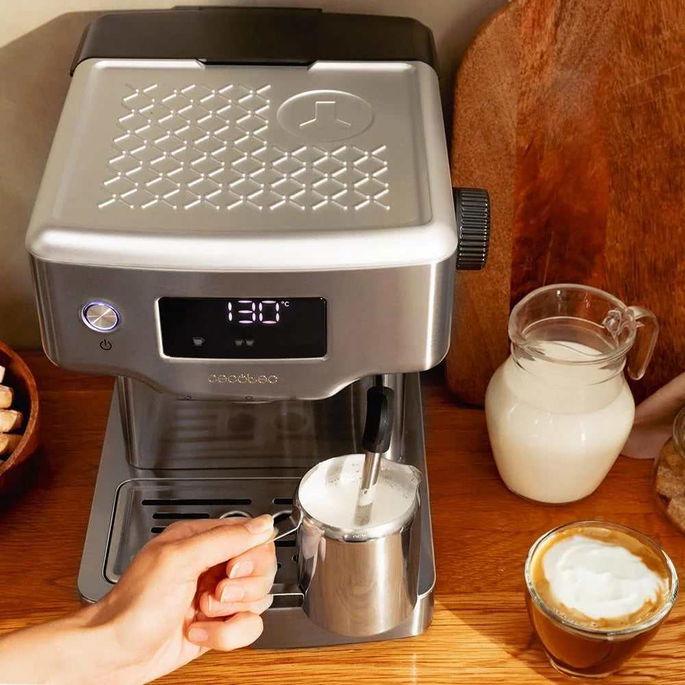 Cecotec Ekspres do kawy z podwójnym wyjściem Power Espresso 20 Barista Cream. 1550 W, 20 prętów, zbiornik na ziarna kawy 250g, młynek z 30 poziomami mielenia, termoblok, zbiornik na wodę 2.5 L
