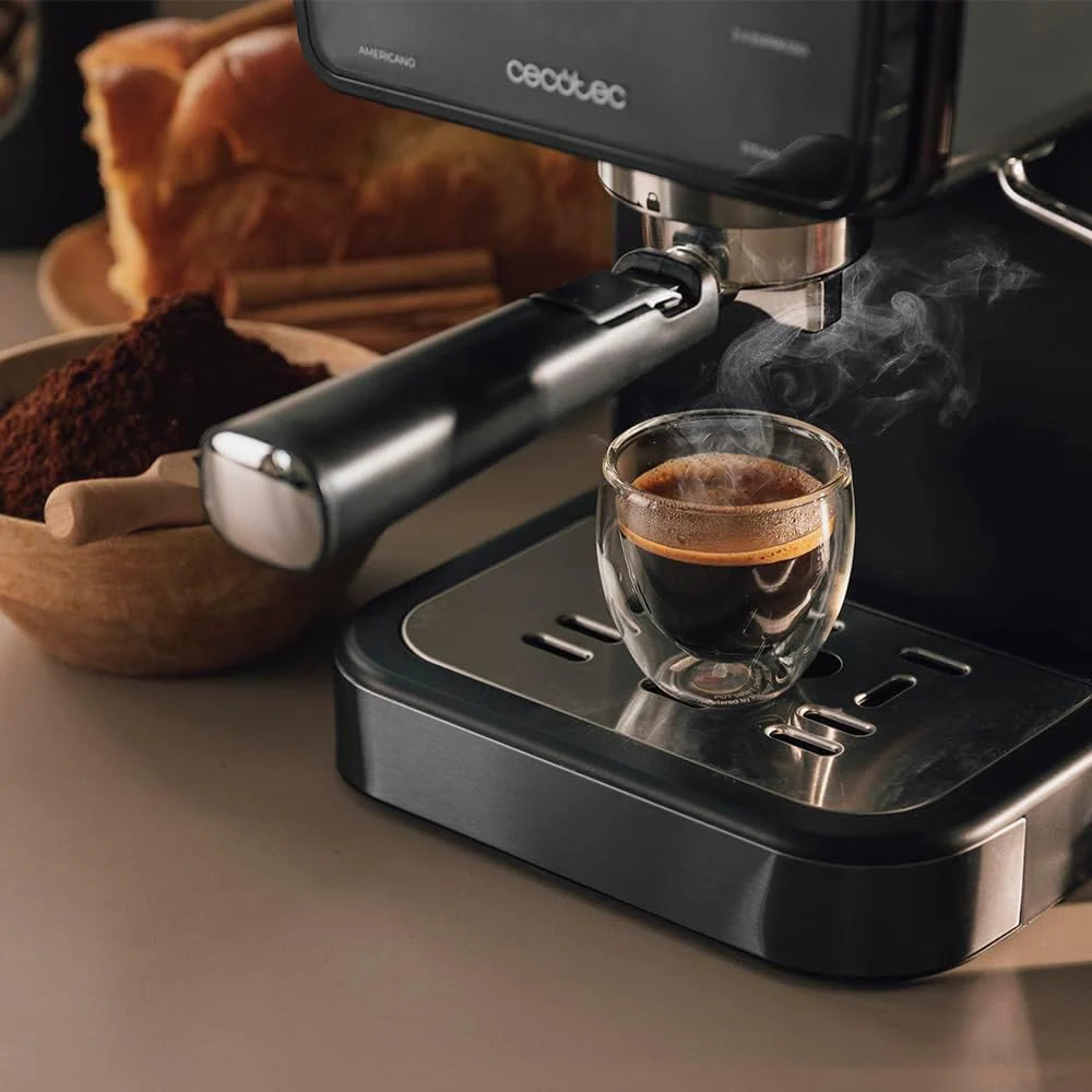 Cecotec Ekspres do kawy z podwójnym wyjściem Power Espresso 20 Barista Cream. 1550 W, 20 prętów, zbiornik na ziarna kawy 250g, młynek z 30 poziomami mielenia, termoblok, zbiornik na wodę 2.5 L